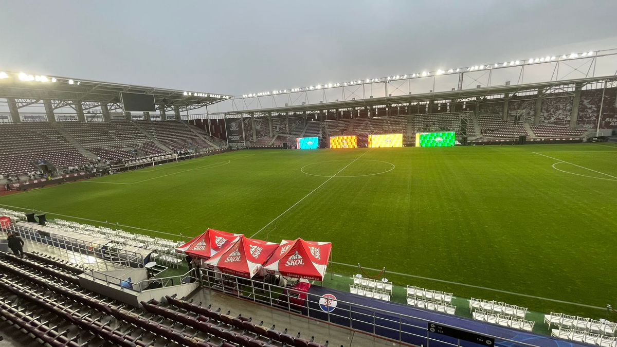 Rapid 100: Cântând în ploaie » Peste 8.000 de fani au sărbătorit centenarul în Giulești, în ciuda furtunii: spectacol cu legende, vedete, drone și artificii