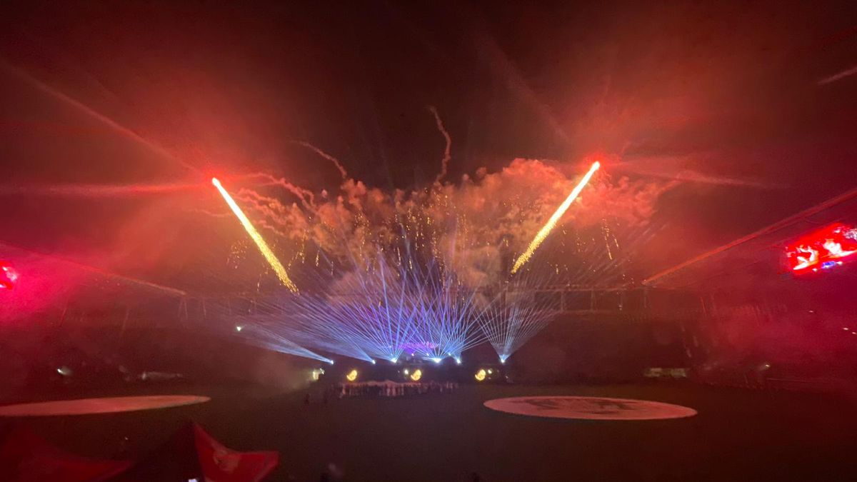 Spectacol de artificii la aniversarea Rapidului