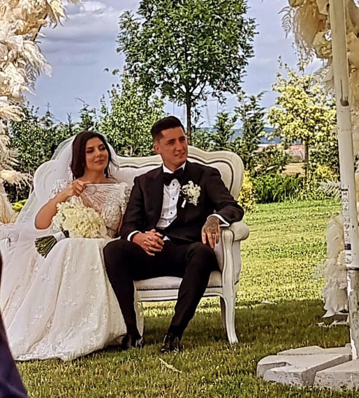 Steliano Filip s-a căsătorit religios cu Fiviane! Cum arată soția fotbalistului în rochie de mireasă