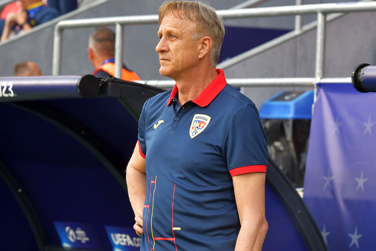 Surpriză! El îi ia locul lui Săndoi? Cine e varianta total neașteptată pentru banca naționalei U21: „Eu m-am gândit la el”