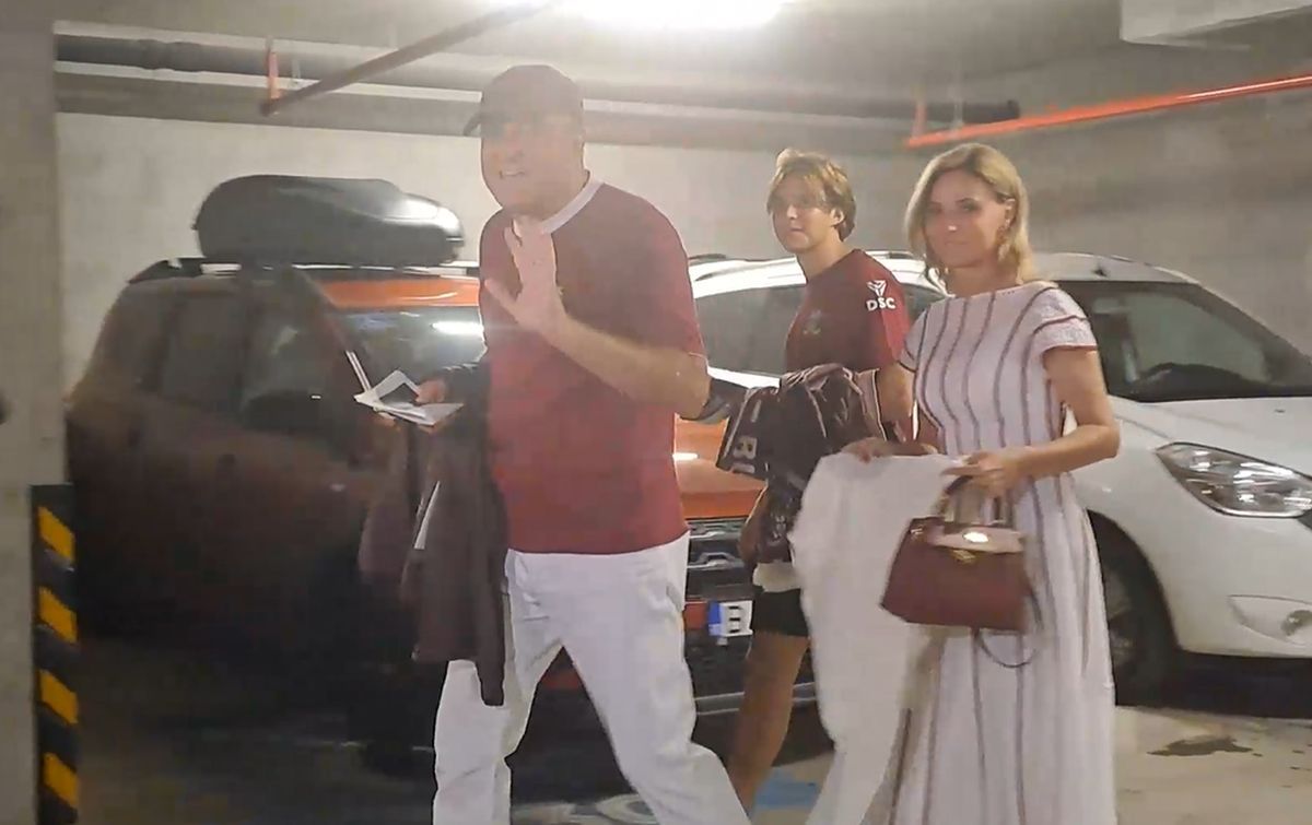 Mutu a lăsat în spate petrecerea: „Mă bucur că am prins aici centenarul, dar mâine plecăm!”