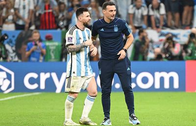 Anunț-șoc după o victorie istorică: selecționerul Argentinei vrea să demisioneze! Care este motivul