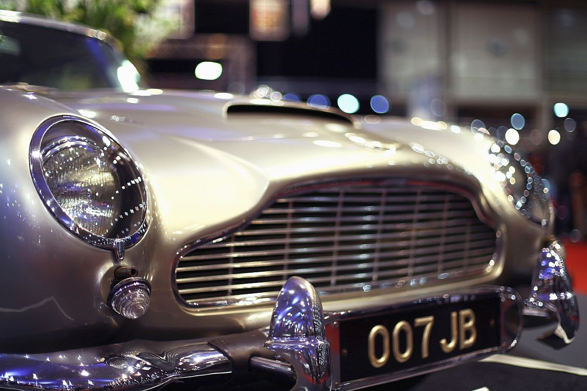 Ion Țiriac vânează bolidul lui James Bond: „Prețurile sunt exorbitante”