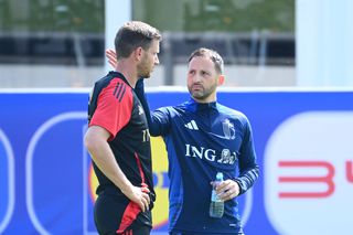 Cine vine la București? Fenerbahce și-a numit oficial antrenorul