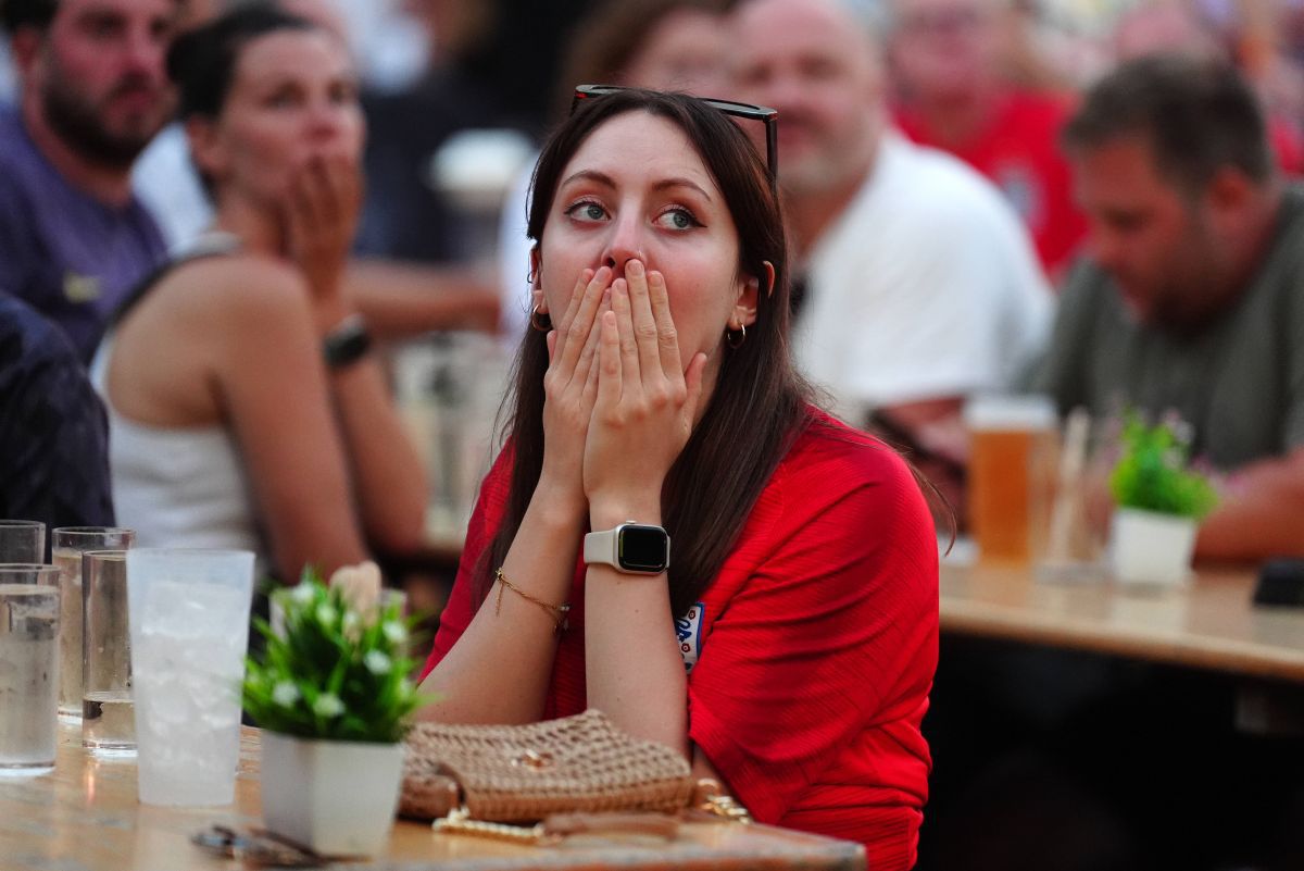 „Efectul Anglia” » Imagini din timpul meciului cu Slovenia: suporterii „Three Lions” n-au mai rezistat și au ajuns virali