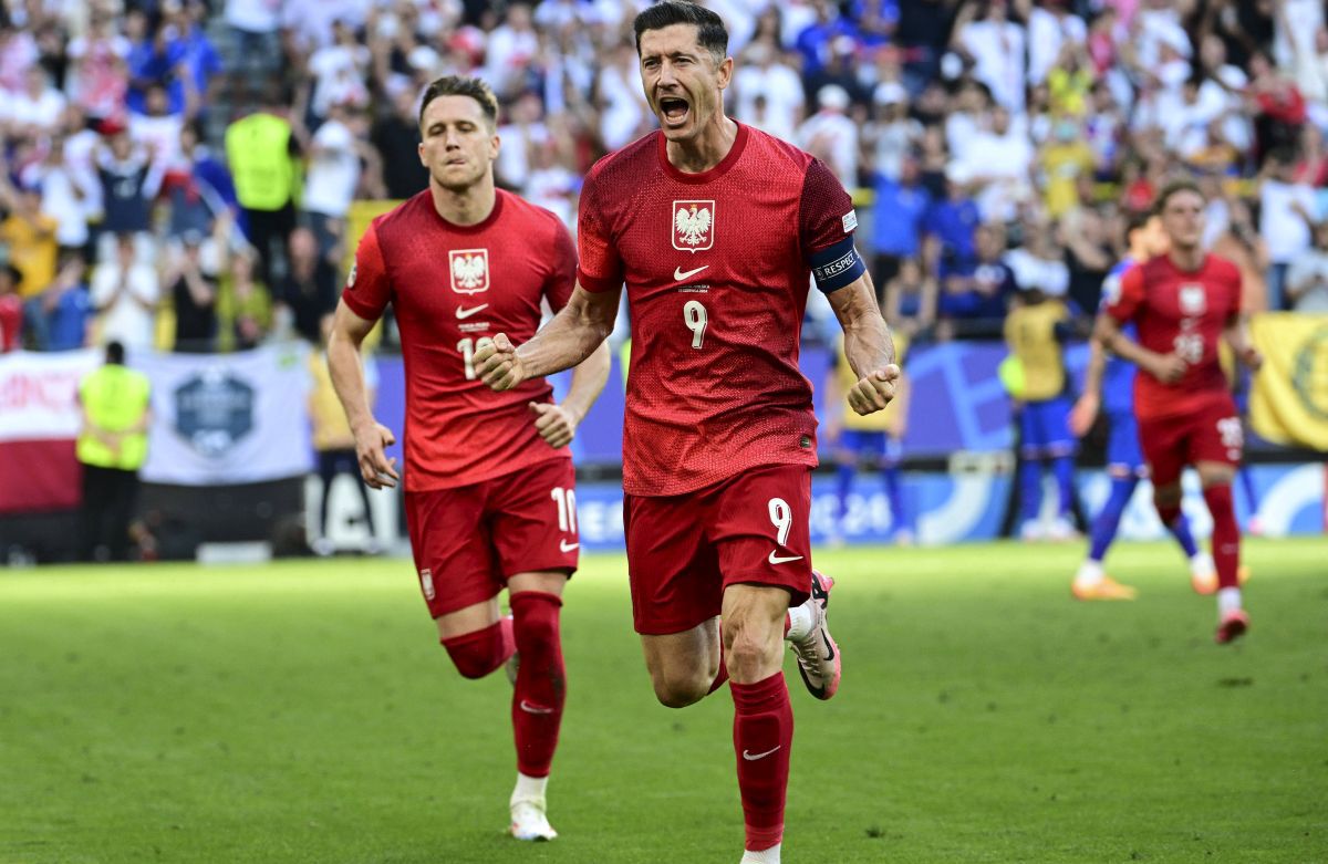 Penalty-ul lui Robert Lewandowski în meciul cu Franța