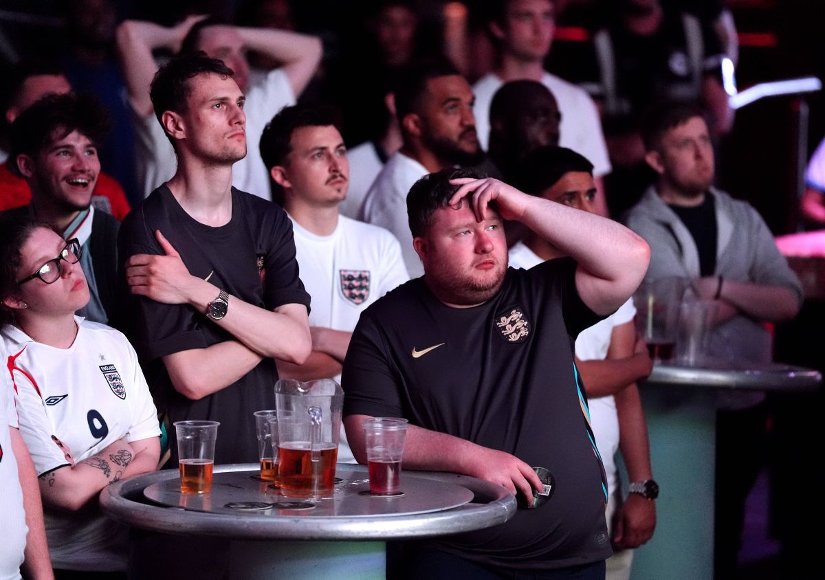 „Efectul Anglia” » Imagini din timpul meciului cu Slovenia: suporterii „Three Lions” n-au mai rezistat și au ajuns virali