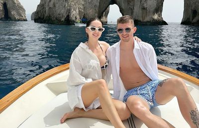 Florin Tănase, vacanță de lux cu soția Medeea înainte să decidă dacă semnează cu FCSB! Unde s-a relaxat fotbalistul 