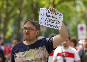 Nu e sold-out! » Mai sunt bilete pentru Slovacia - România, dar bișnițarii își fac de cap pe rețelele de socializare