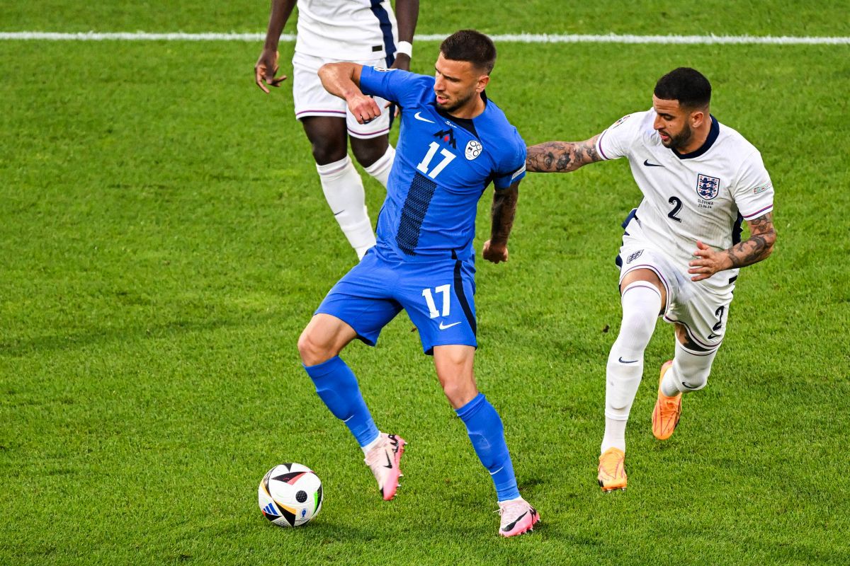 Anglia - Slovenia 0-0 » Slovenii i-au ținut piept Angliei și s-au bucurat pe gazon, chiar dacă au ratat calificarea de pe primele două locuri la ultimul criteriu de departajare: merg în „optimi” de pe locul 3