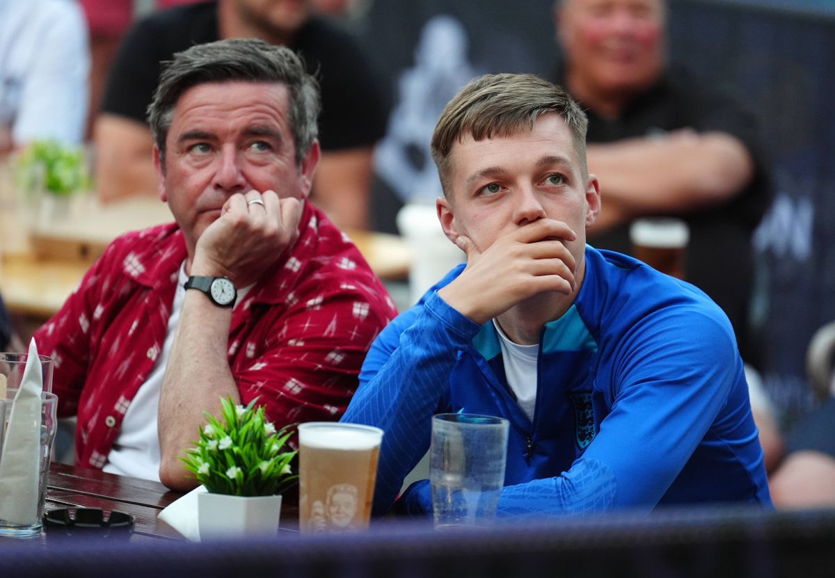 „Efectul Anglia” » Imagini din timpul meciului cu Slovenia: suporterii „Three Lions” n-au mai rezistat și au ajuns virali