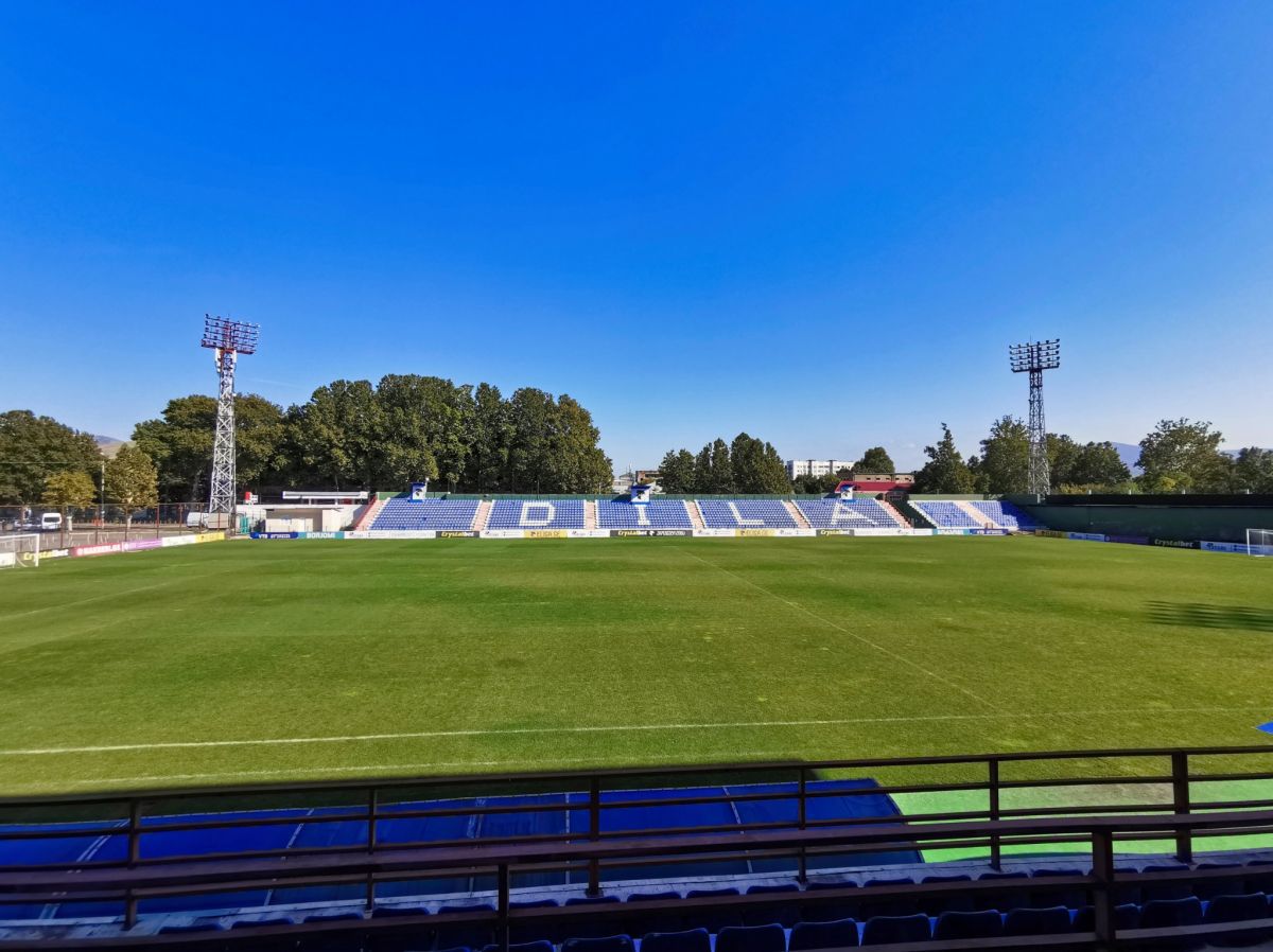 O echipă de fotbal poartă un nume inspirat de „opera” lui Stalin, unul dintre cei mai mari criminali ai umanității! Clubul e lider în campionatul țării care a făcut istorie la Euro 2024