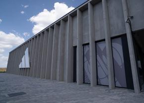 adidas vă invită să vizitați primul magazin outlet din sud estul Europei, ce integrează conceptul de design Pulse
