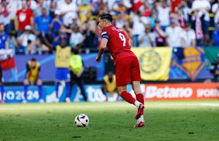 Nu încercați așa ceva acasă! » Caraghios modul în care Robert Lewandowski a ales să execute penalty-ul cu Franța. Lovitura s-a repetat