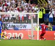 Penalty-ul lui Robert Lewandowski în meciul cu Franța / Sursă foto: Imago Images