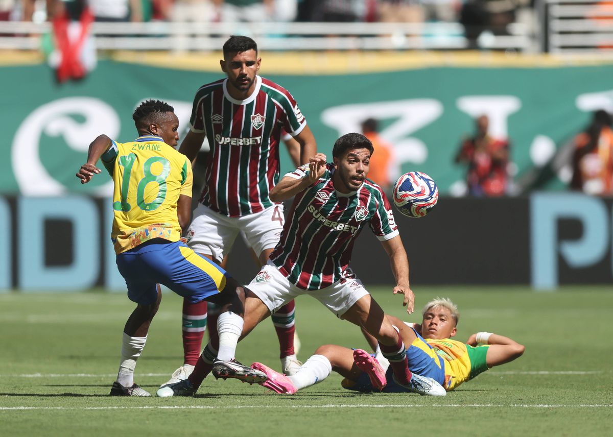 Știm alte două echipe calificate în optimi la Mondialul Cluburilor » Borussia Dortmund a terminat grupa pe primul loc