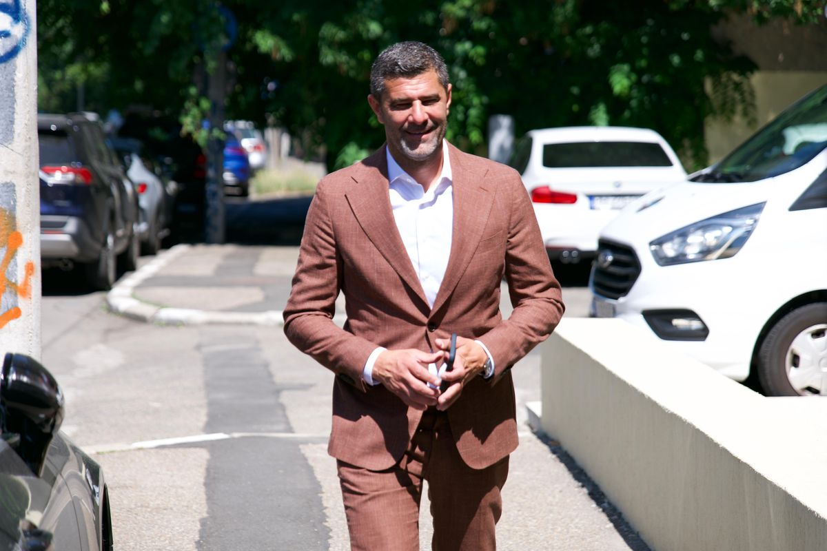 Oficialii echipelor din Superliga au început să ajungă la sediul LPF înainte de tragerea la sorți