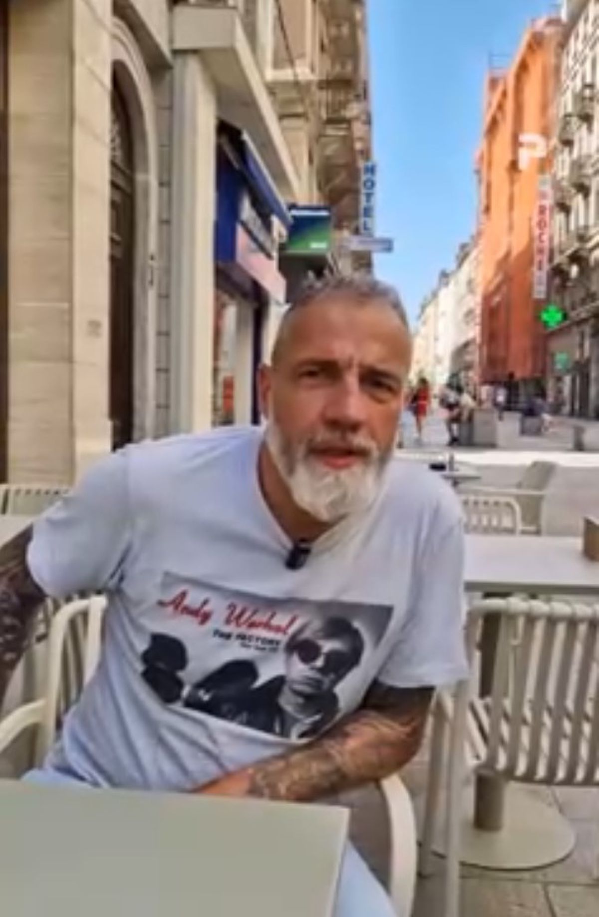 Mesajele afișate peste tot în oraș de fanii lui Lyon contra proprietarului clubului, John Textor