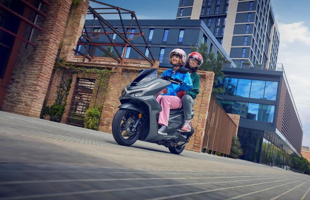 Scuterul de 125cm3 – alternativa eficientă pentru orașe aglomerate