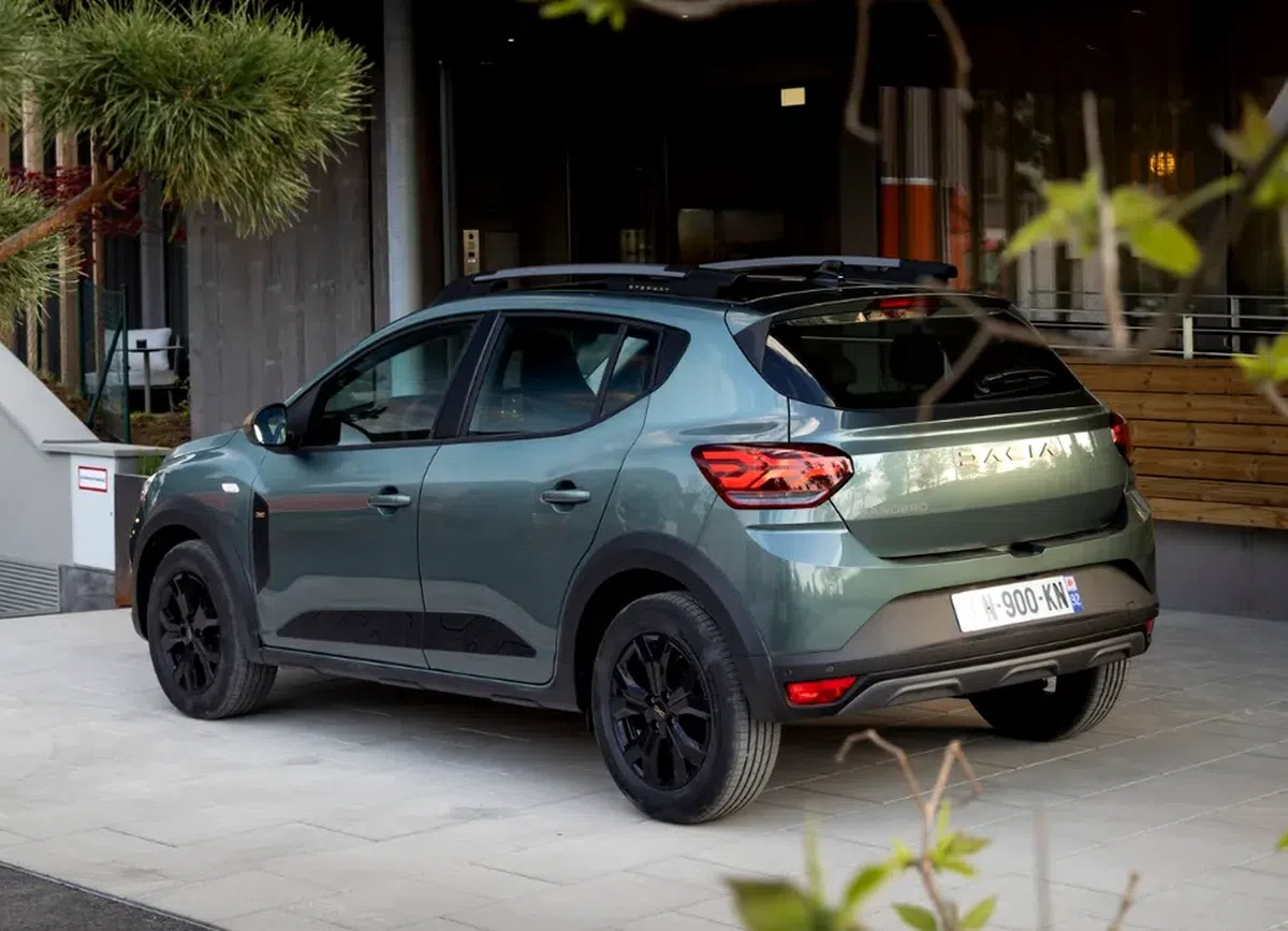 Premieră la Dacia! Schimbarea majoră pentru cel mai vândut model românesc: cum va arăta mașina