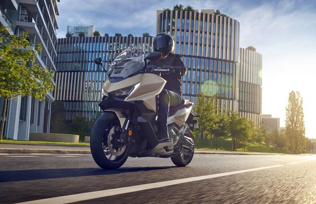 Scuterul, accesoriile și echipamentul – ce alegem?