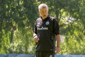 Edward Iordănescu poate pierde 3 fotbaliști » Legia a început negocierile