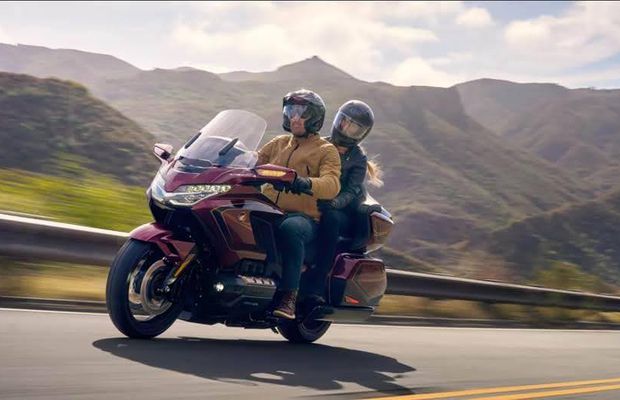 Motociclete cu transmisie automată? Tehnologia care a schimbat jocul