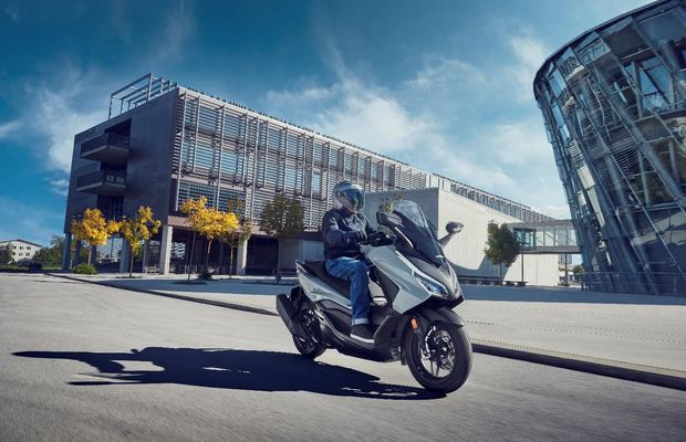 Reguli esențiale pentru mersul pe scuter