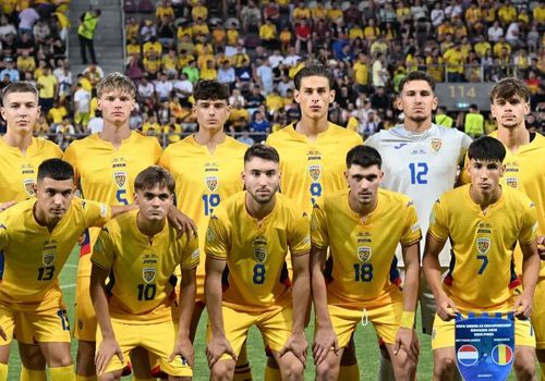 EXCLUSIV Tricolorul U19 aflat pe lista Craiovei și CFR-ului este monitorizat și de Mircea Lucescu! Decizia fotbalistului