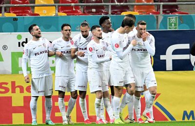 Dan Petrescu poate pierde 4 titulari! » CFR Cluj a recunoscut negocierile