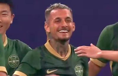 Alex Mitriță i-a dat pe spate pe chinezi la debutul oficial: două goluri și assist pentru noua echipă!