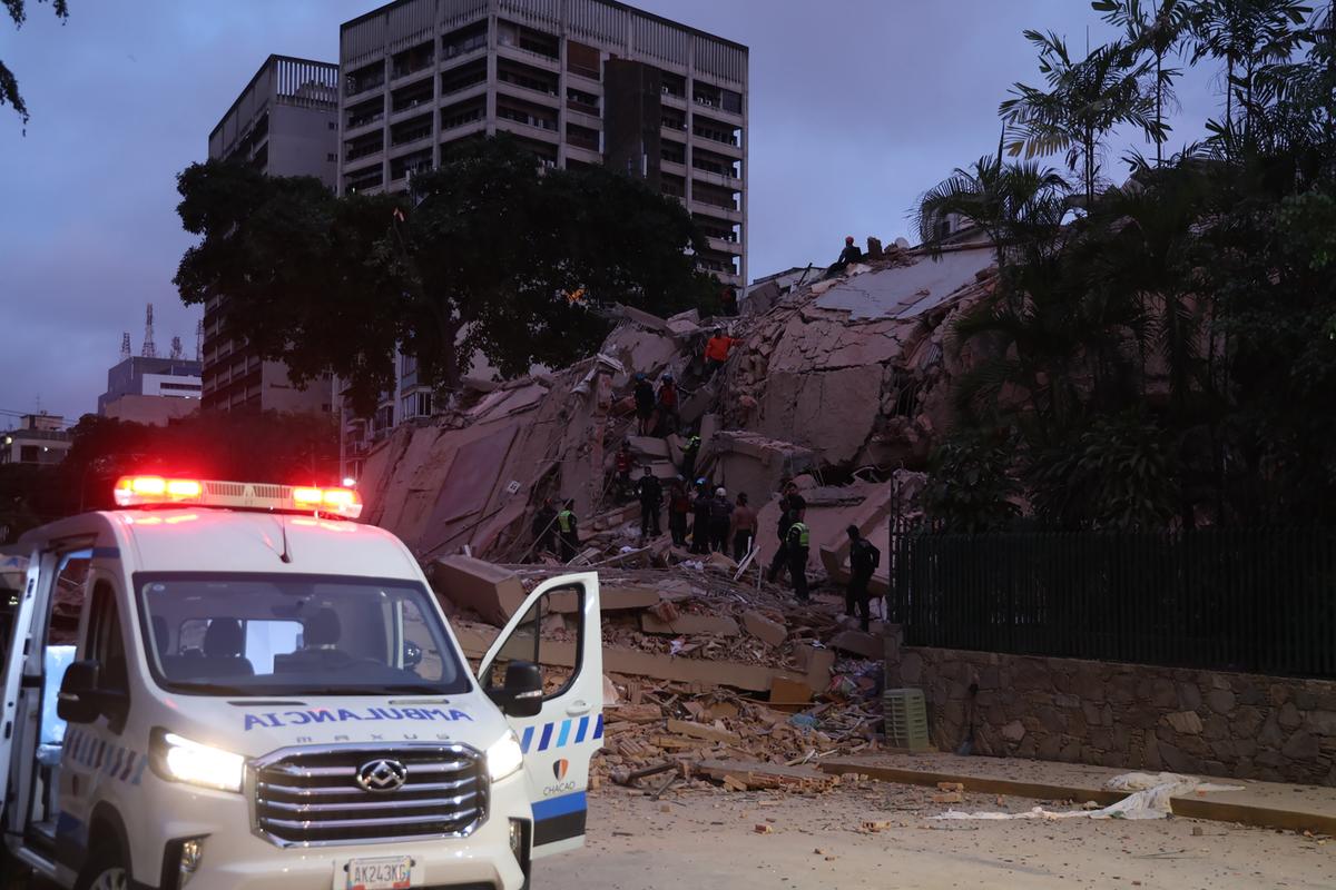 Două cutremure masive au devastat Venezuela » Imagini înfiorătoare de pe stadioane: meciuri oprite de urgență