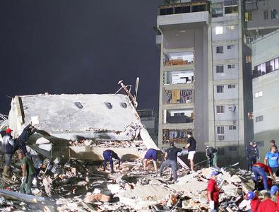 Două cutremure masive au devastat Venezuela » Imagini înfiorătoare de pe stadioane: meciuri oprite de urgență