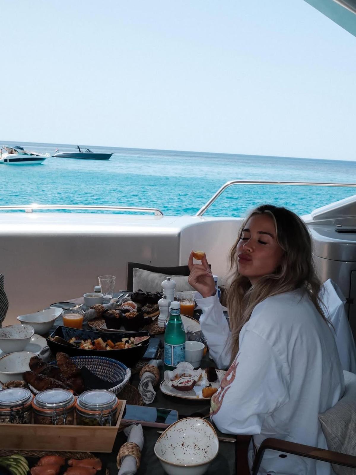 Diletta Leotta a „incendiat” plaja în Ibiza/ Foto: Instagram