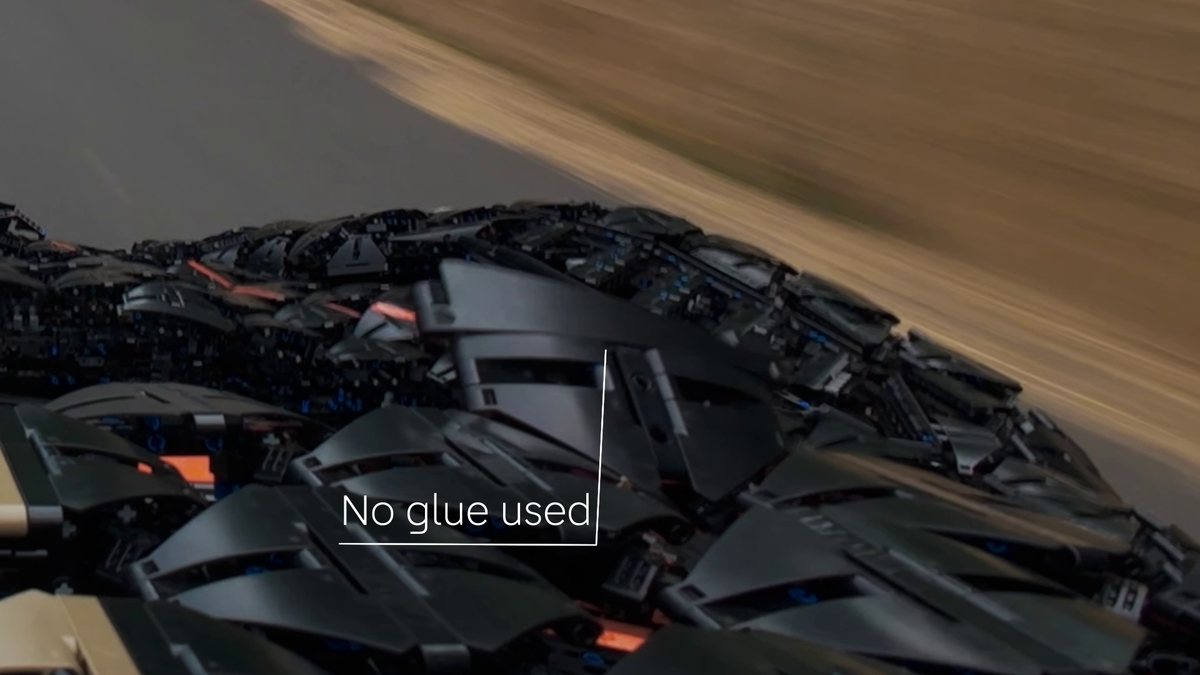 Nebunie pe circuit! Ce viteză a prins supercarul construit din 327.000 de piese lego