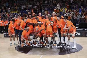 Peste granzii Real Madrid și Barcelona! Valencia Basket a obținut al doilea titlu național din istoria clubului