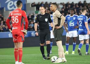 L-a blocat pe Mbappe, apoi „a comis-o”! Cine este Alaa Bellaarouch, viitorul „câine roșu”