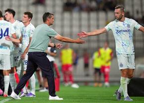 Cristi Chivu mai pierde un jucător » Fundașul pleacă de la Inter după 8 ani