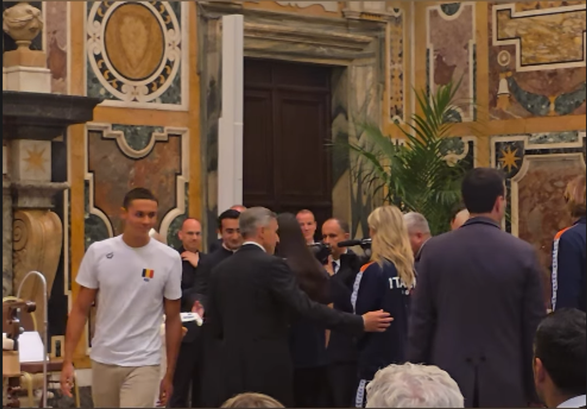 David Popovici, întâlnire specială cu Papa Leon al XIV-lea chiar la Roma