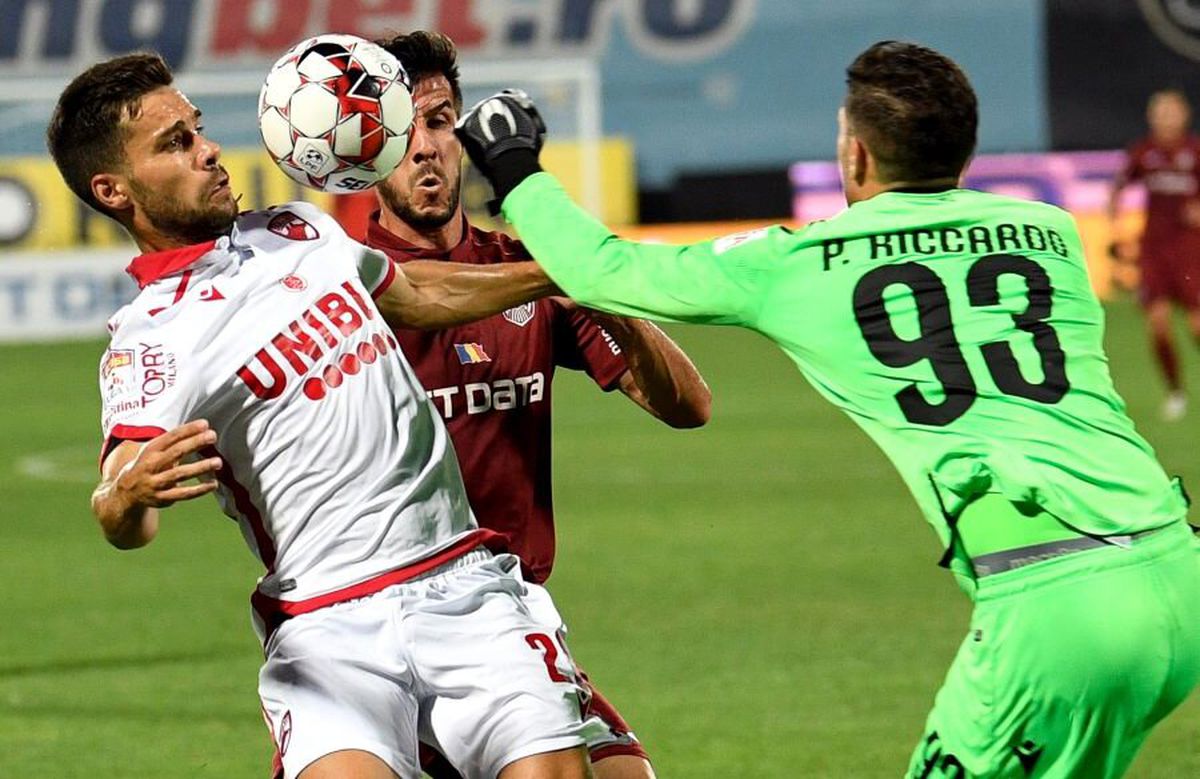 Atac dur la adresa fotbaliștilor după cazurile de coronavirus: „Vai de capul lor! De asta suntem unde suntem”