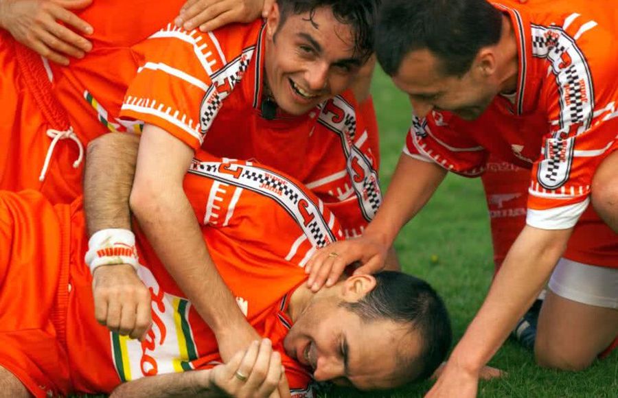 Daniel Iftodi, lângă Petre și Vlădoiu a fost campion cu Dinamo EXCLUSIV Situație șocantă pentru un multiplu campion în Liga 1: a rămas fără pensie! Păcălit de Steaua și Rapid: „O înșelătorie și o bătaie de joc! FRF și LPF sunt implicate”