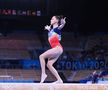 Larisa Iordache, la bârnă
(foto: Raed Krishan - Tokyo)