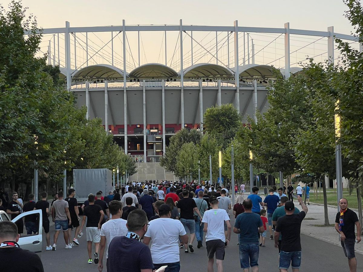 Fani // FCSB - CS Universitatea Craiova // etapa #2