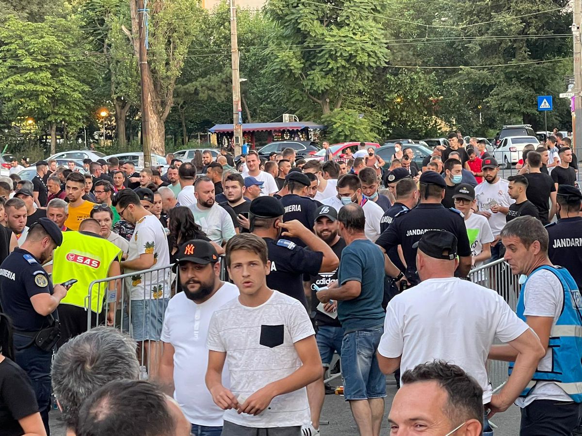 Fani // FCSB - CS Universitatea Craiova // etapa #2