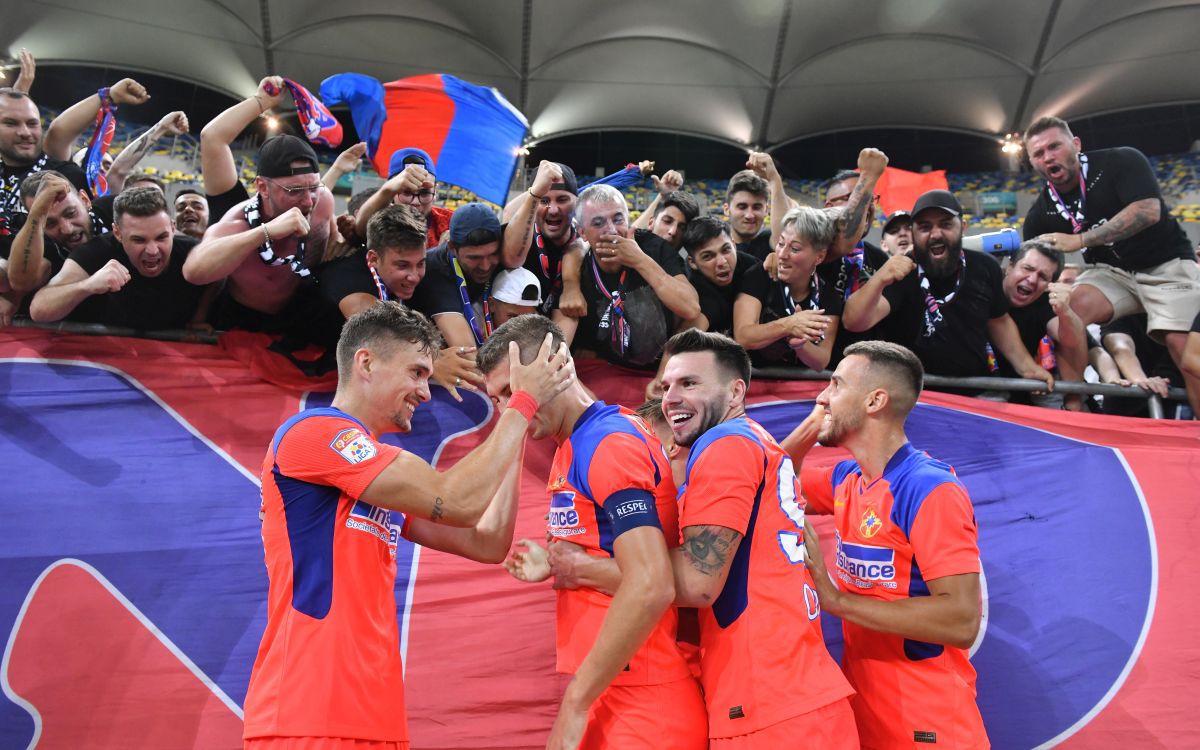 Laurențiu Reghecampf e noul antrenor al celor de la CS Universitatea Craiova! Anunțul oficial