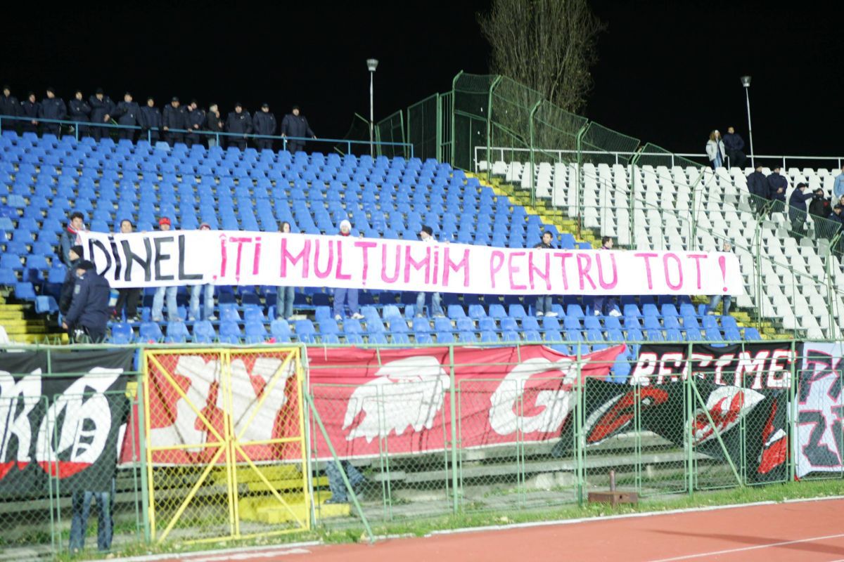 Rivalitate, ironii și orgolii duse la extrem » 35 de imagini spectaculoase din meciurile FCU Craiova - Dinamo
