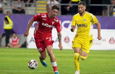 Eroul Miculescu rămâne cu picioarele pe pământ: „Mă gândesc doar la UTA, vrem să ajungem în play-off”