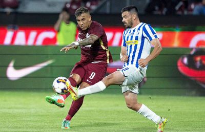 „M-a speriat! Are 10 kilograme în plus” » Panduru nu l-a menajat pe atacantul lui CFR Cluj