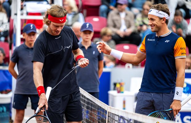 Te uiți și pariezi pe Rublev, Ruud sau Zverev, pe zgura de la Hamburg