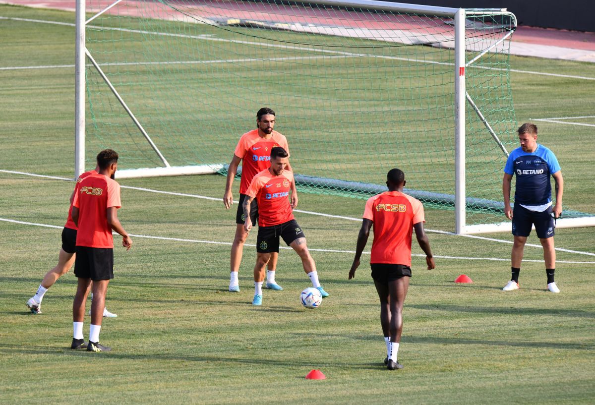 FCSB - CSKA 1948, conferință și antrenament oficial